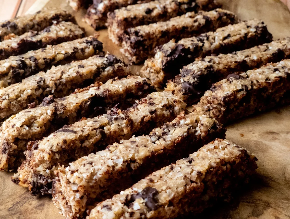 Barrette di cereali al cocco e cioccolato